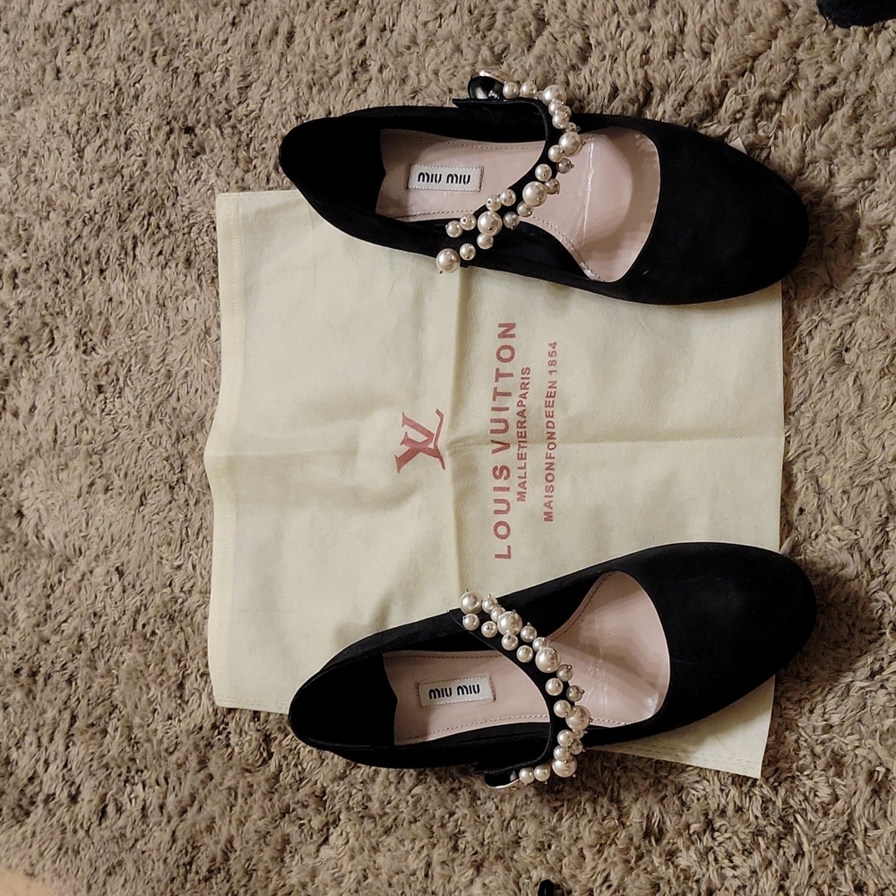 Authentic Miu Miu pearl shoes size 39 - Picture 2 of 7